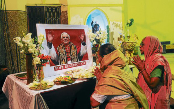 'El Señor conduce la barca de Pedro a puerto seguro”