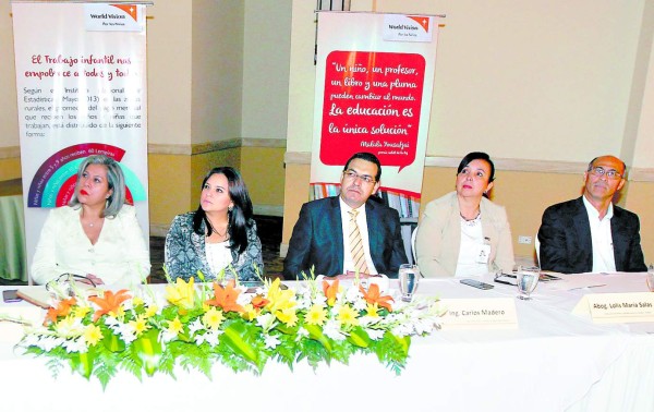 En Honduras dos de diez niños trabajan