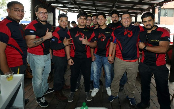 Algunos de los integrantes de Street Fighter 5 Honduras. FOTOS: Jimmy Argueta