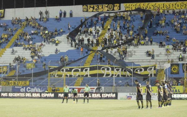 Curiosas imágenes captadas por nuestro lente en la fecha 16 de la LNP