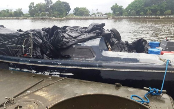 Encuentran abandonado millonario cargamento de cigarrillos en costa norte de Honduras&nbsp;