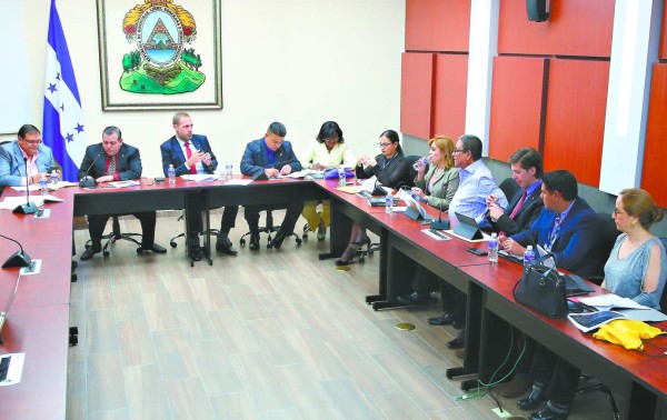 Comisión dictaminadora recibirá aportes de sectores por Ley Nacional de Ciberseguridad