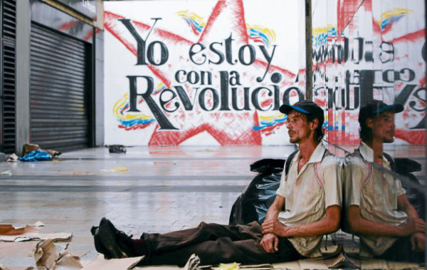 Chávez profundiza socialismo; Cuba avanza velozmente hacia capitalismo