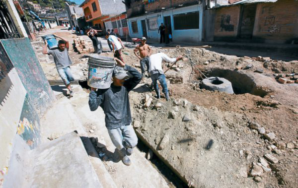 Vecinos se unen para cumplir sueño