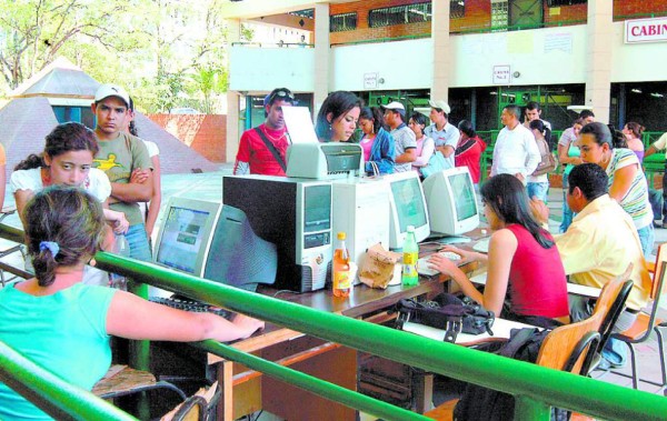 16 mil estudiantes se podrían quedar sin clases en la UNAH