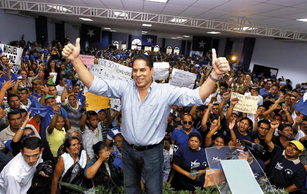 No deben fabricarse candidatos por imposición de un poder del Estado, afirma Miguel Pastor