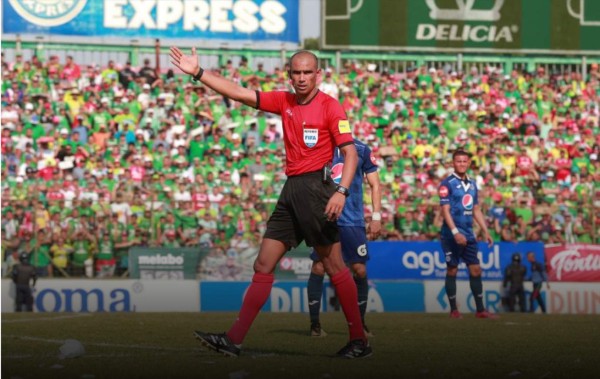 Óscar Moncada será el árbitro que pite el Marathón vs Motagua