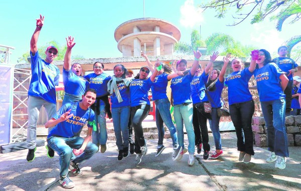 Voluntarios le regalan oxígeno al Juana Laínez