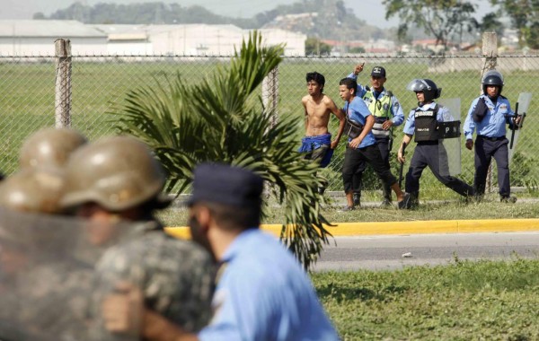 Nuevamente las 'barras' manchan el espectáculo deportivo