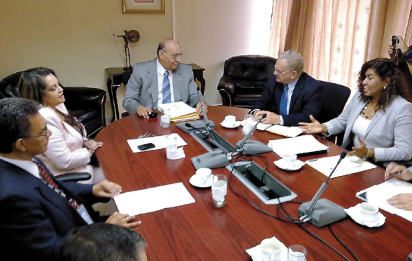 TSC: Más de 2,000 millones fueron despilfarrados