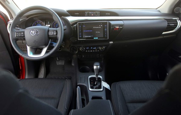 Novedades del Toyota Hilux 2016