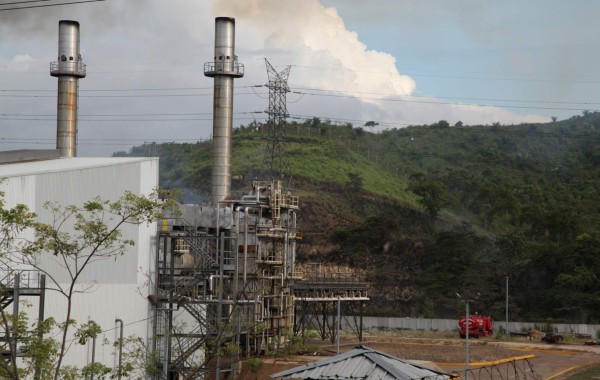 Rescate de ENEE sujeto a la revisión de contratos térmicos