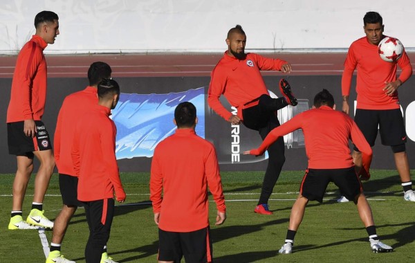 Chile va con todo frente a Portugal, México radiografía a Alemania&nbsp;&nbsp;