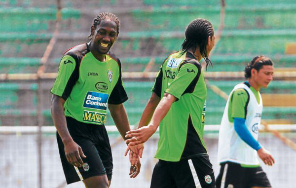 'La experiencia de Olimpia pesa”, admite Mitchel Brown