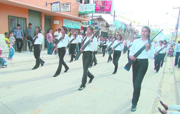 Honduras: Danlidenses despiden por todo lo alto la Fiesta del Maíz 2015