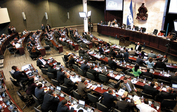 Presupuesto 2013 no tiene fuentes de financiamiento