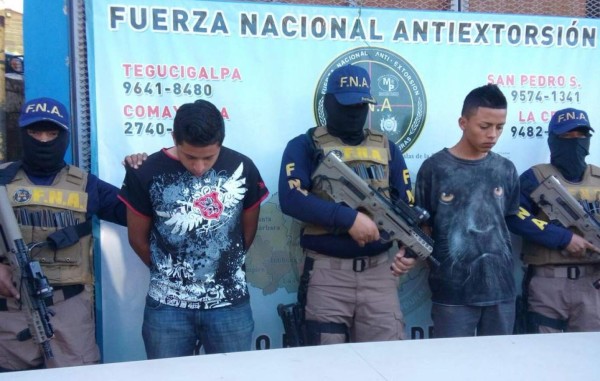 Capturan a dos presuntos miembros de la mara 18 en Tiloarque