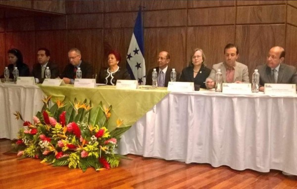 IAIP premia transparencia en 59 entes del gobierno de Honduras