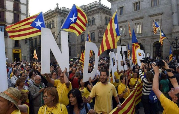 Cataluña renuncia a su consulta sobre la independencia