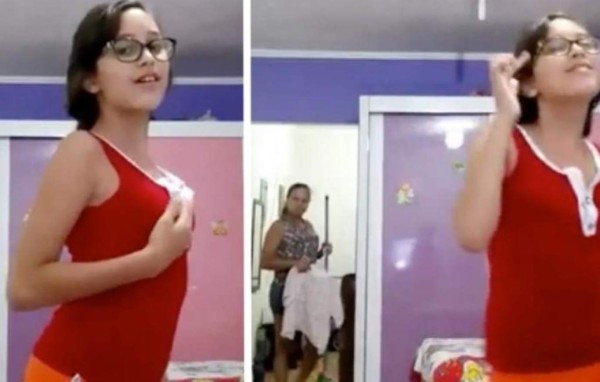 La graciosa reacción de una madre al encontrar bailando sexi a su hija