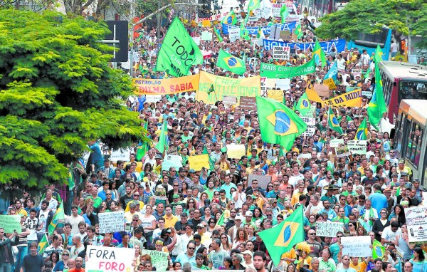 El G20 acuerda erradicar epidemia del ébola