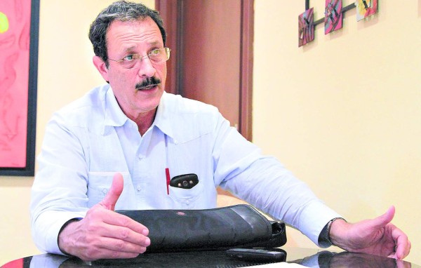 El PL, anuente a dialogar con Libre y Pac, pero sin trampas