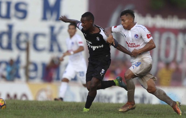 Solo 7,544 hinchas en la primera fecha