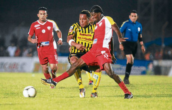 España en semifinales del Torneo Clausura