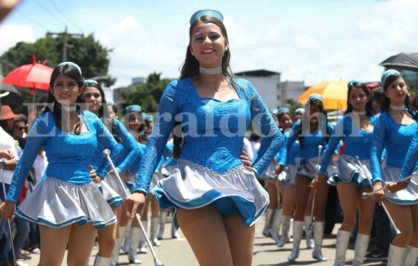 Honduras: Las palillonas más bellas de los desfiles patrios 2016