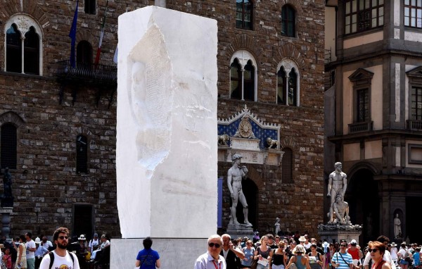 Un David tatuado para celebrar a Miguel Ángel