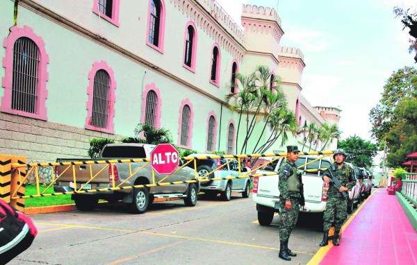 Más militares hondureños están siendo investigados por EEUU por supuestos vínculos con el narcotráfico