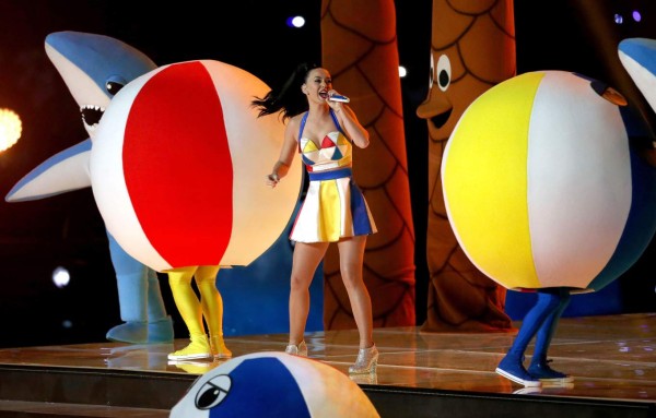 Katy Perry se roba el show en el Super Bowl