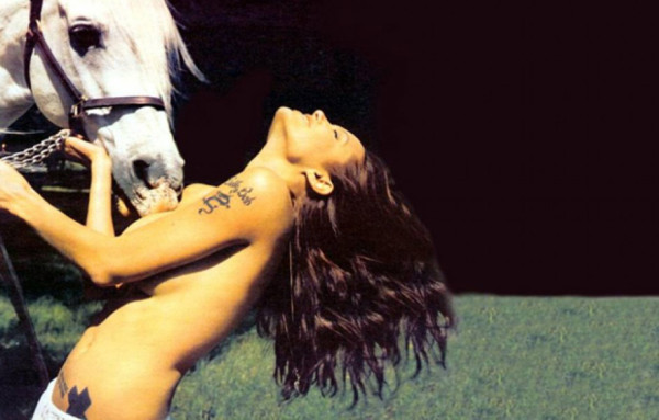 Angelina Jolie, una heroína de carne y hueso