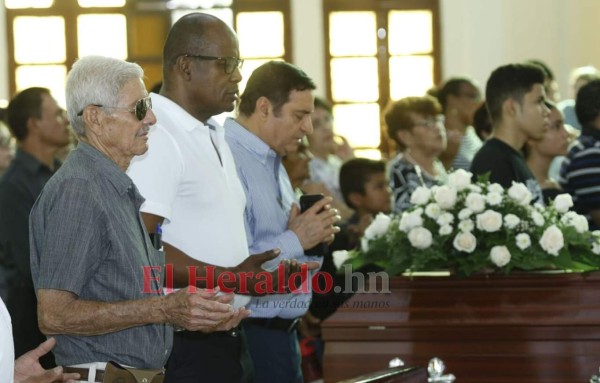 Familiares y amigos dan último adiós a Hernán García, un amante eterno del fútbol