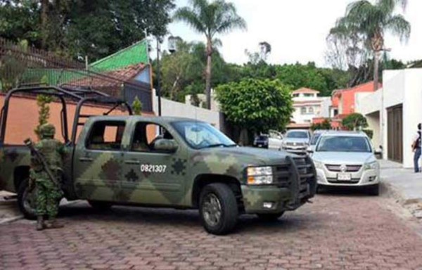 Caen funcionarios carcelarios por fuga del 'Chapo'