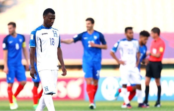 El balón parado y la falta de ideas condenaron el estreno de la H Sub 20