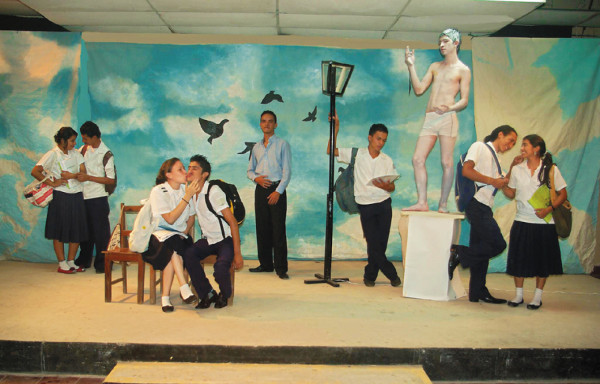 Problemas sociales son fuente de inspiración de jóvenes actores