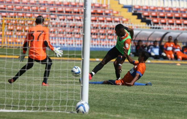 Más cerca de la red y de los festejos...