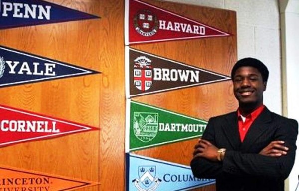 Joven de 17 años es aceptado en las mejores universidades de EE UU