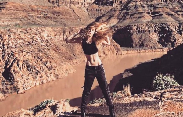 Belinda asusta a sus fans con raro cambio en sus piernas ¿Qué le pasó?