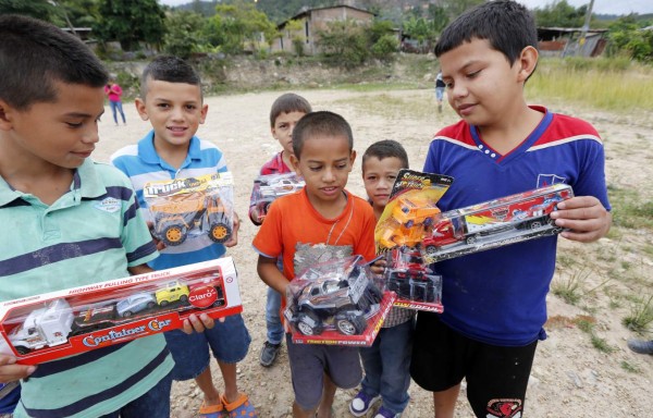 Una mágica Navidad en la Villa Campesina con la visita de Soli-Diario