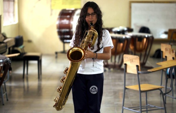 Cuatro escuelas de la capital forman a los futuros artistas