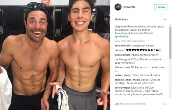 Chayanne y su hijo presumen su musculoso cuerpo