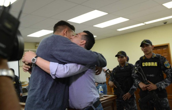 Un mexicano y tres hondureños condenados por intento de matar al presidente de Honduras&nbsp;&nbsp;