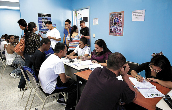 Récord: más de 38,000 deportados de EE UU