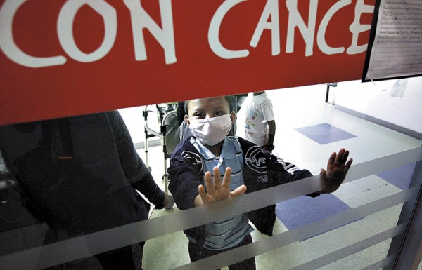 Indefensos en el HEU los niños con cáncer