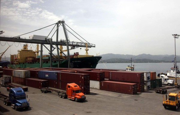 Honduras: Déficit en sector servicios cayó 3.9%