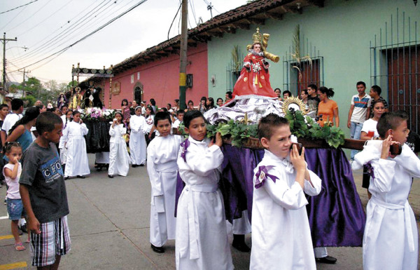 Procesión infantil del siglo XXI, una tradición