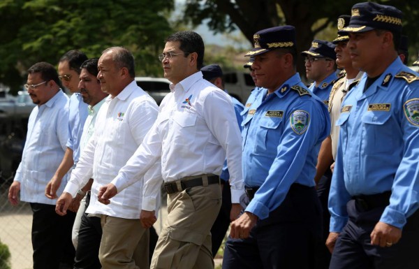 'Se equivocan si piensan que van a detener la depuración policial'