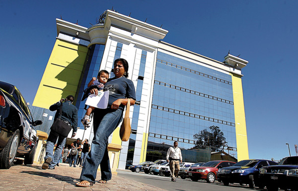 Congreso pedirá cuentas a Injupemp e Inprema